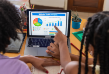 Dados climáticos na escola conectam ciência e tecnologia de forma aplicada e interdisciplinar. Gustavo Adolfo Morceli Rodrigues analisa como essa abordagem transforma a educação.